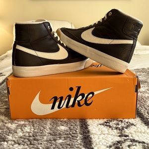Mike Blazer Mid 77’ Vintage